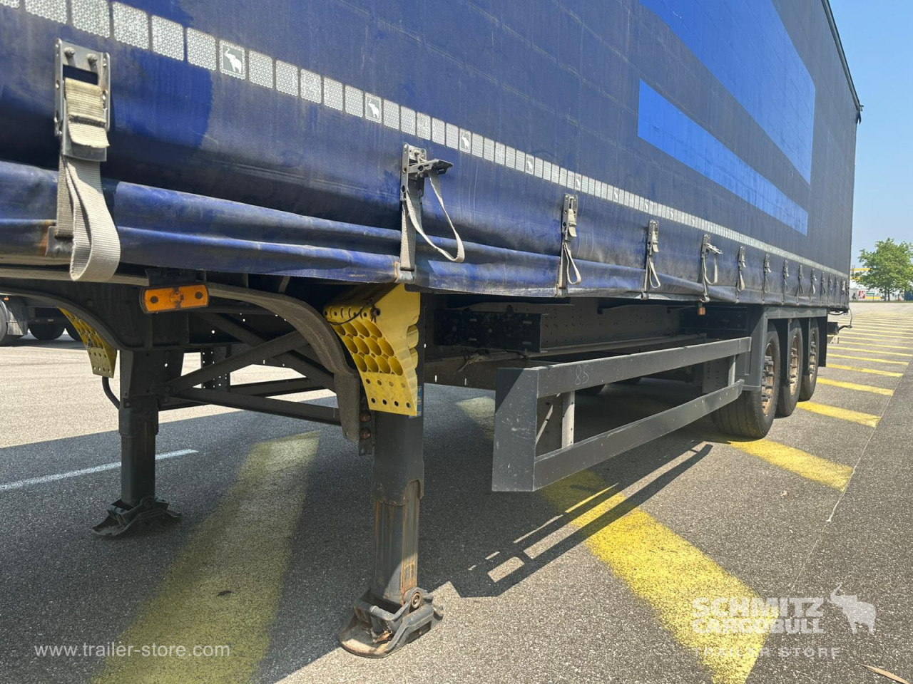 SCHMITZ Curtainsider Mega - Planenauflieger: das Bild 3 SCHMITZ Curtainsider Mega - Planenauflieger: das Bild 3
