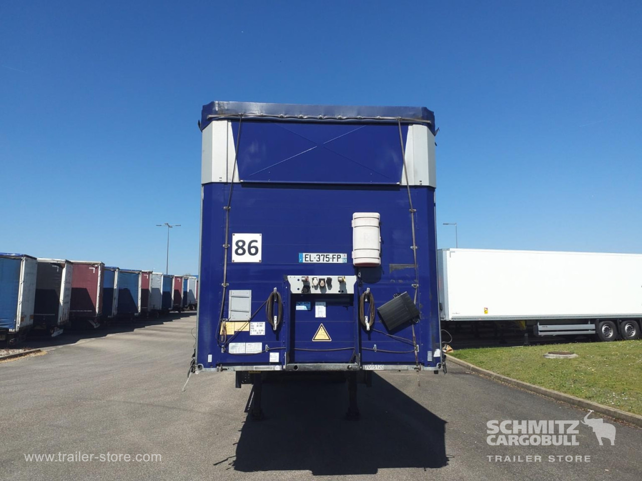 Planenauflieger SCHMITZ Curtainsider Mega: das Bild 14