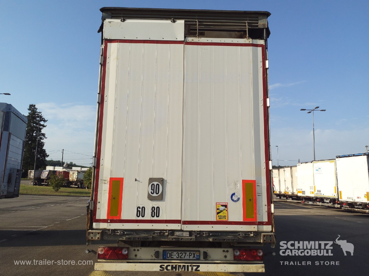 Planenauflieger SCHMITZ Curtainsider Mega: das Bild 8