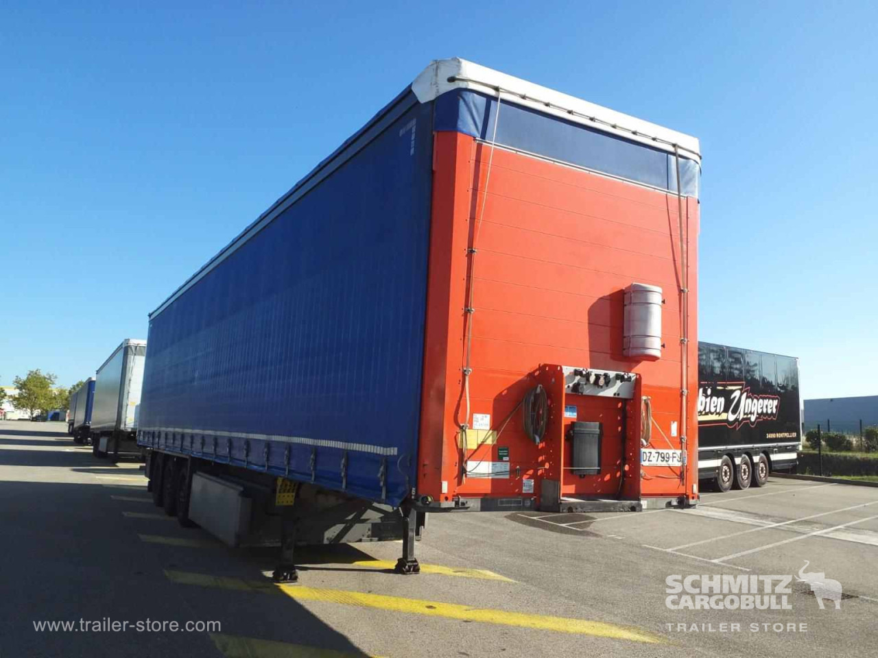 SCHMITZ Curtainsider Standard - Planenauflieger: das Bild 1 SCHMITZ Curtainsider Standard - Planenauflieger: das Bild 1