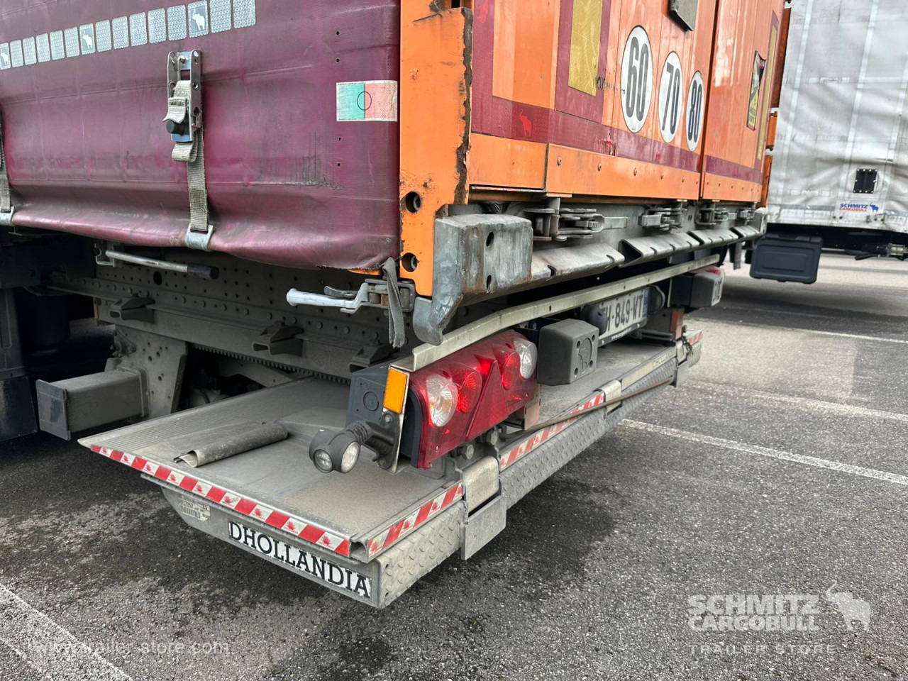 Planenauflieger SCHMITZ Curtainsider Standard Taillift: das Bild 12