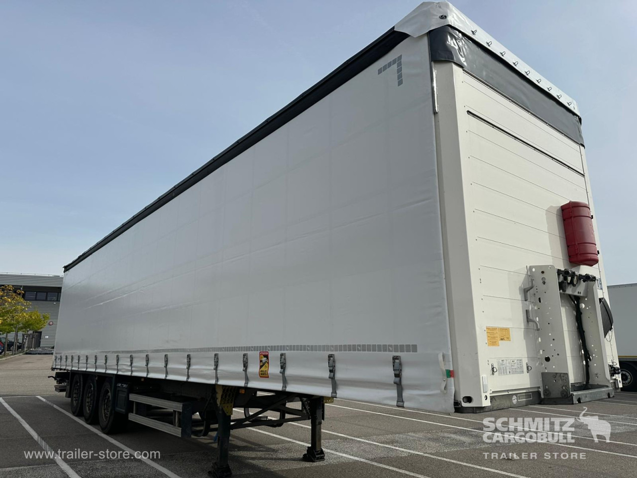 SCHMITZ Curtainsider Standard Taillift - Planenauflieger: das Bild 1 SCHMITZ Curtainsider Standard Taillift - Planenauflieger: das Bild 1