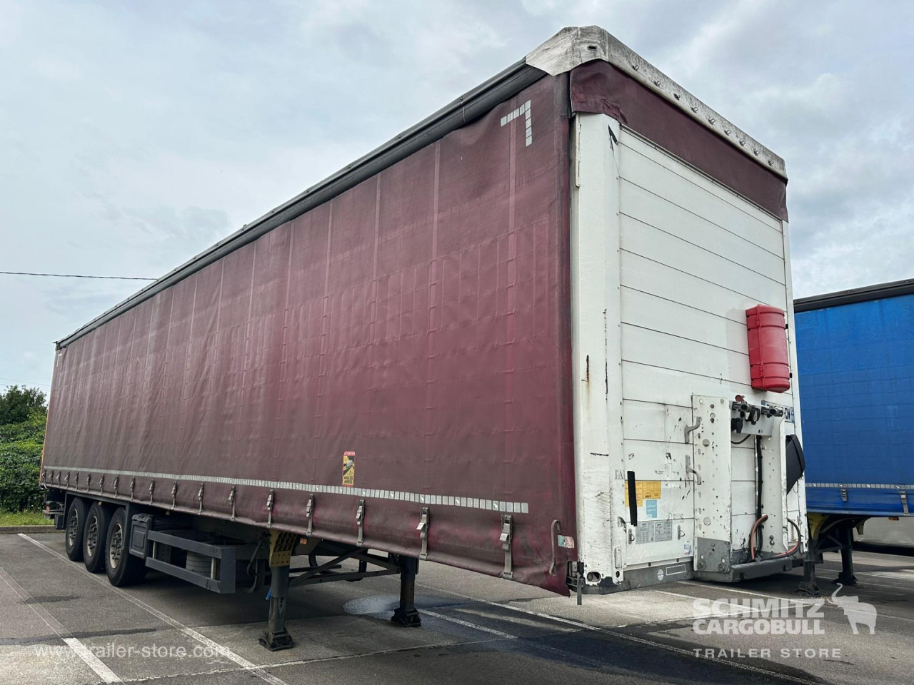 SCHMITZ Curtainsider Standard Taillift - Planenauflieger: das Bild 1 SCHMITZ Curtainsider Standard Taillift - Planenauflieger: das Bild 1