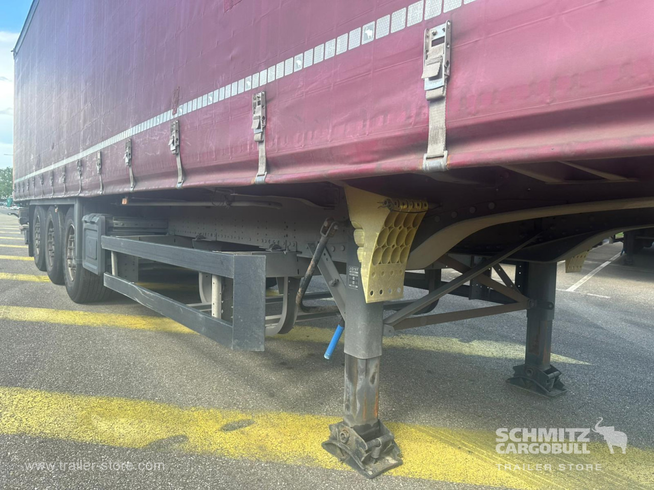 SCHMITZ Curtainsider Standard Taillift - Planenauflieger: das Bild 2 SCHMITZ Curtainsider Standard Taillift - Planenauflieger: das Bild 2