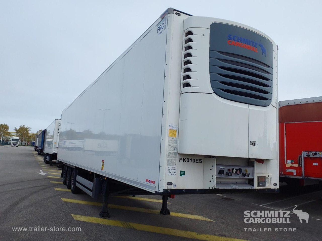 SCHMITZ Reefer Standard - Isotherm Auflieger: das Bild 1 SCHMITZ Reefer Standard - Isotherm Auflieger: das Bild 1