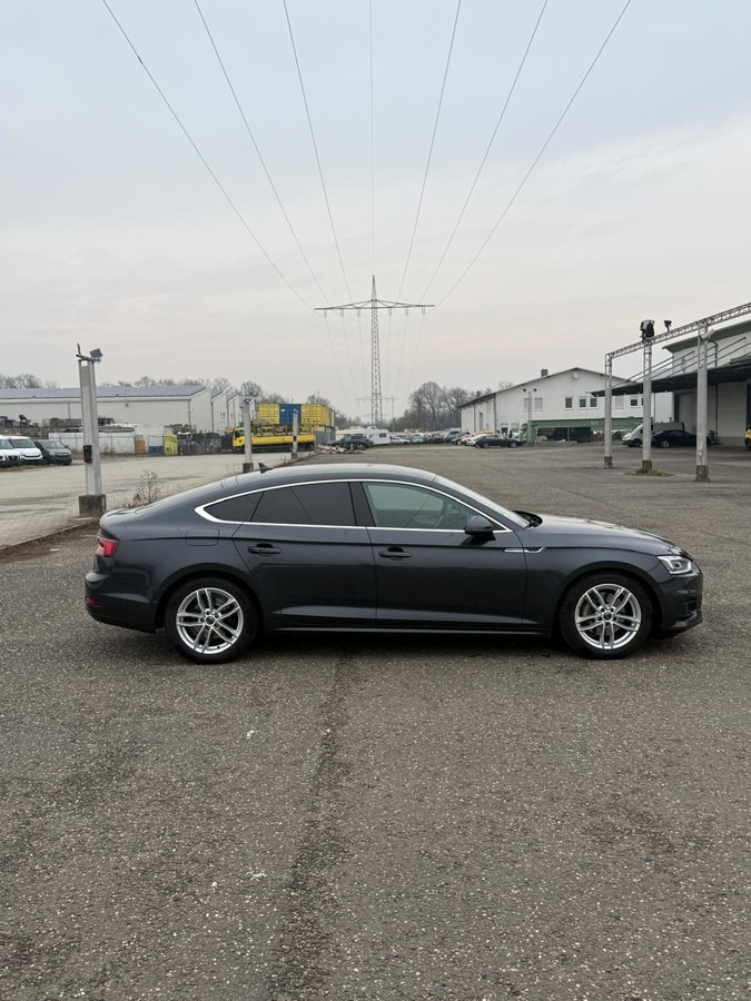 AUDI A5 Sportback 2.0 TDI Schräghecklimousine - PKW: das Bild 4 AUDI A5 Sportback 2.0 TDI Schräghecklimousine - PKW: das Bild 4