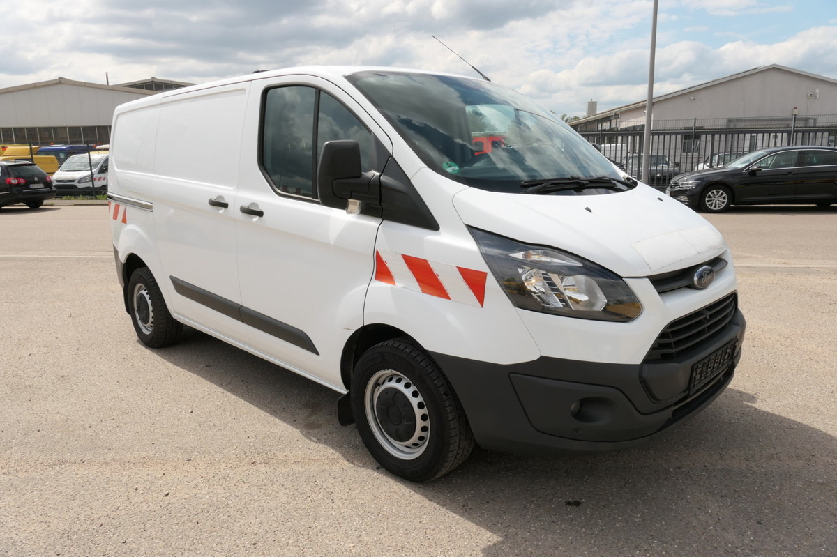 FORD Transit Custom 290 2.0 TDCi - Kleintransporter: das Bild 3 FORD Transit Custom 290 2.0 TDCi - Kleintransporter: das Bild 3