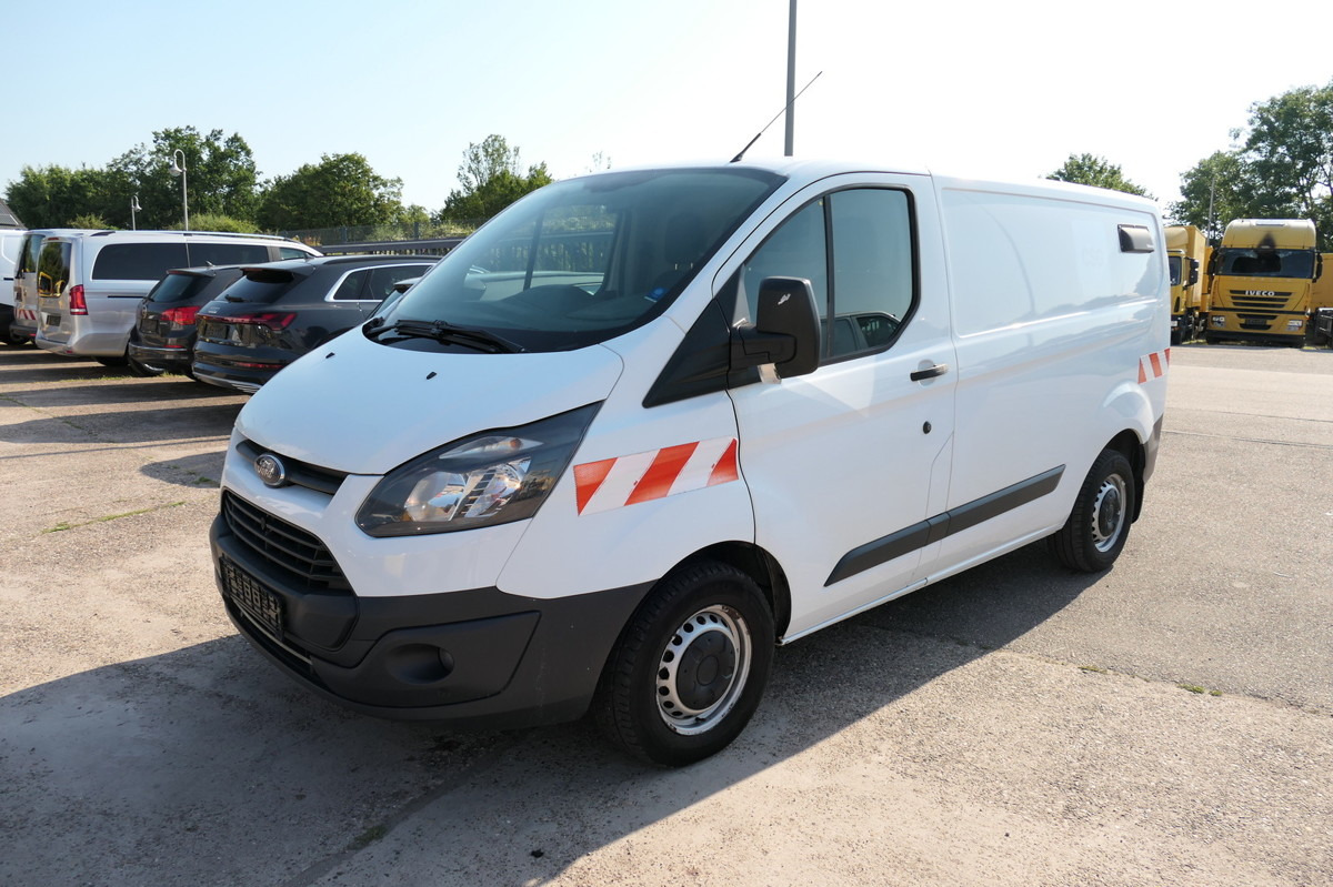 FORD Transit Custom 290 2.0 TDCi KLIMA TEMPOMAT AHK W - Kleintransporter: das Bild 3 FORD Transit Custom 290 2.0 TDCi KLIMA TEMPOMAT AHK W - Kleintransporter: das Bild 3