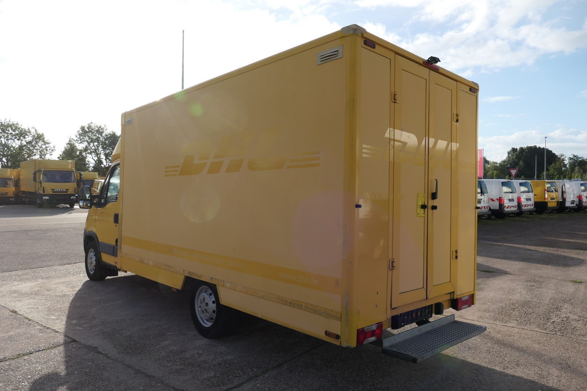 IVECO Daily 35 S11 C30C AUTOMATIK KAMERA MAXI Regale D - Koffer Transporter: das Bild 4 IVECO Daily 35 S11 C30C AUTOMATIK KAMERA MAXI Regale D - Koffer Transporter: das Bild 4