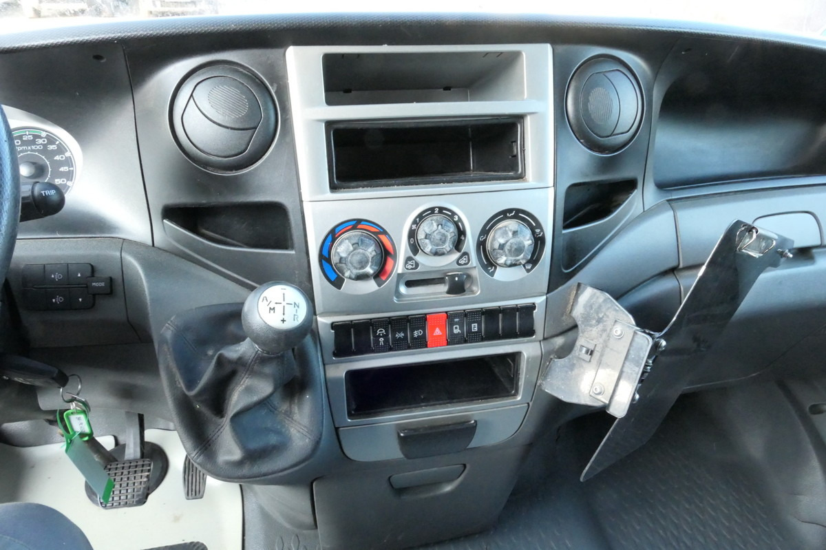 Koffer Transporter IVECO Daily 35 S11 C30C AUTOMATIK KAMERA MAXI Regale D: das Bild 10