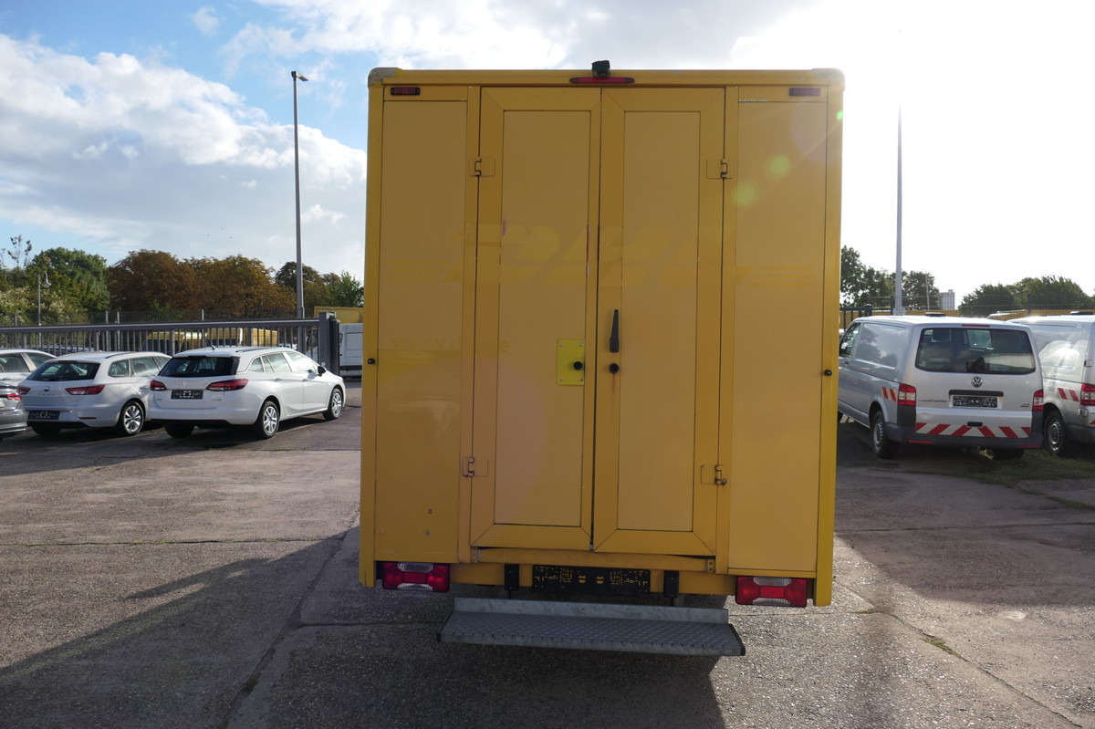 IVECO Daily 35 S11 C30C AUTOMATIK KAMERA MAXI Regale D - Koffer Transporter: das Bild 5 IVECO Daily 35 S11 C30C AUTOMATIK KAMERA MAXI Regale D - Koffer Transporter: das Bild 5