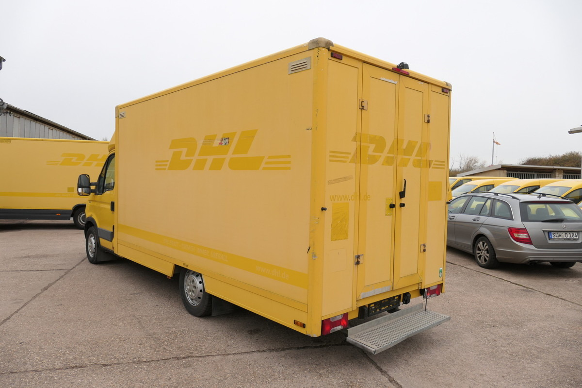 IVECO Daily 35 S11 C30C AUTOMATIK KAMERA MAXI Regale L - Koffer Transporter: das Bild 4 IVECO Daily 35 S11 C30C AUTOMATIK KAMERA MAXI Regale L - Koffer Transporter: das Bild 4