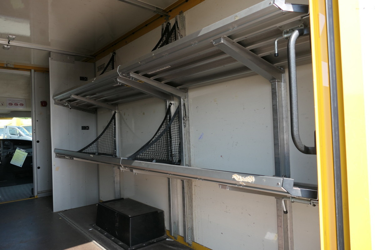 Koffer Transporter IVECO Daily 35 S11 C30C AUTOMATIK KAMERA Regale LUFT D: das Bild 8 Koffer Transporter IVECO Daily 35 S11 C30C AUTOMATIK KAMERA Regale LUFT D: das Bild 8