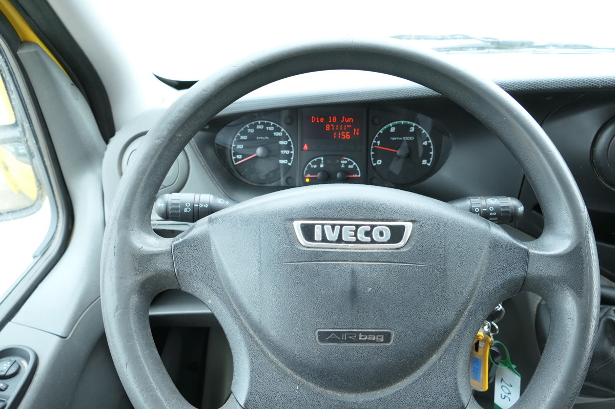 Koffer Transporter IVECO Daily 35 S11 C30C AUTOMATIK KAMERA Regale LUFT D: das Bild 11