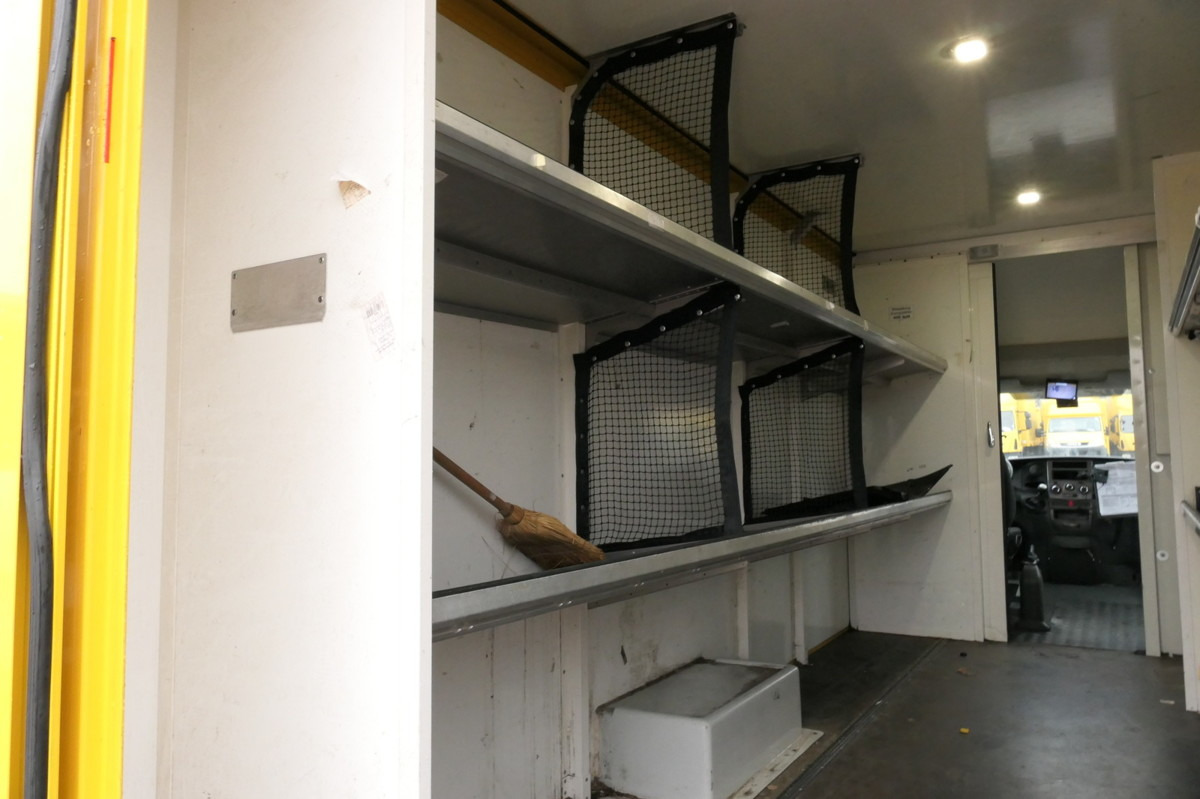 Koffer Transporter IVECO Daily 35 S11 C30C AUTOMATIK KAMERA Regale LUFT D: das Bild 7