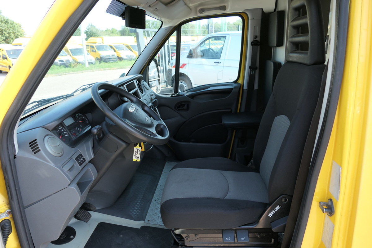 Koffer Transporter IVECO Daily 35 S11 C30C AUTOMATIK KAMERA Regale LUFT D: das Bild 9 Koffer Transporter IVECO Daily 35 S11 C30C AUTOMATIK KAMERA Regale LUFT D: das Bild 9