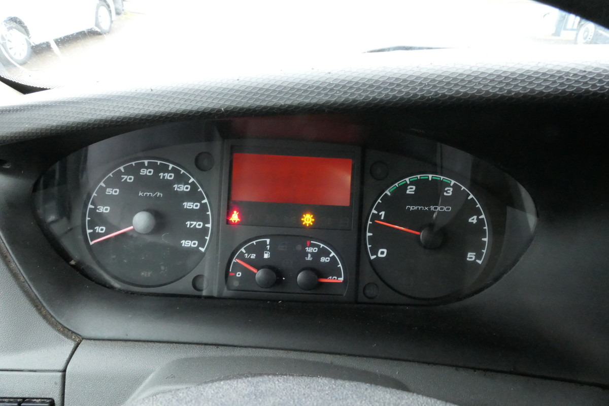 Koffer Transporter IVECO Daily 35 S11 C30C AUTOMATIK KAMERA Regale LUFT D: das Bild 12