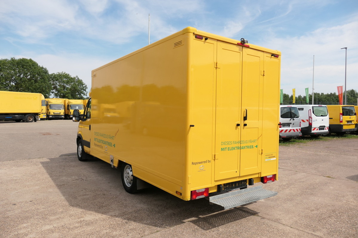 IVECO Daily 35 S11 C30C ELEKTRO COC Umbau 08/2021 Firm - Koffer Transporter, Elektro-Transporter: das Bild 3 IVECO Daily 35 S11 C30C ELEKTRO COC Umbau 08/2021 Firm - Koffer Transporter, Elektro-Transporter: das Bild 3