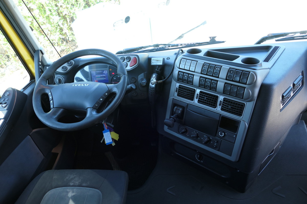 Innenraum Bild 1: Containerwagen/ Wechselfahrgestell LKW IVECO STRALIS AS 260 S42 Y/FS-CM AHK Lenk- und Liftach