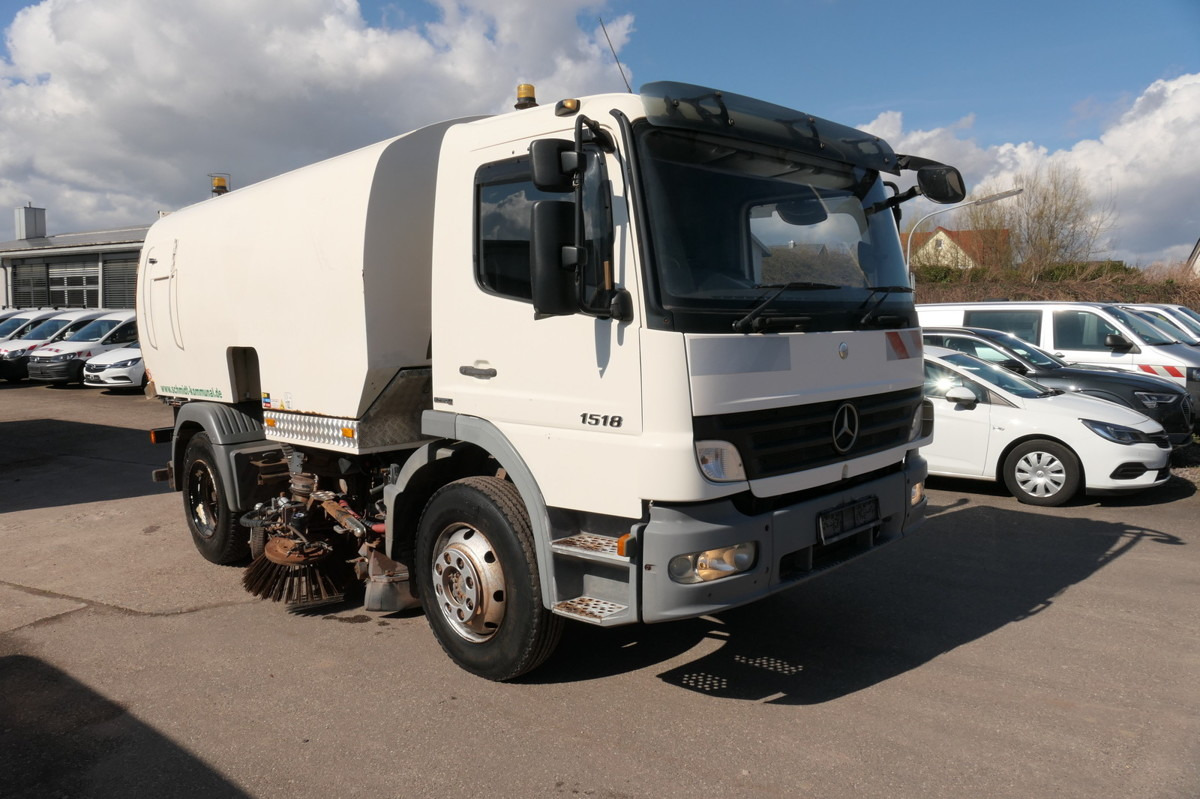 MERCEDES-BENZ Atego 1518 LKO 4x2 - Kehrmaschine: das Bild 1 MERCEDES-BENZ Atego 1518 LKO 4x2 - Kehrmaschine: das Bild 1