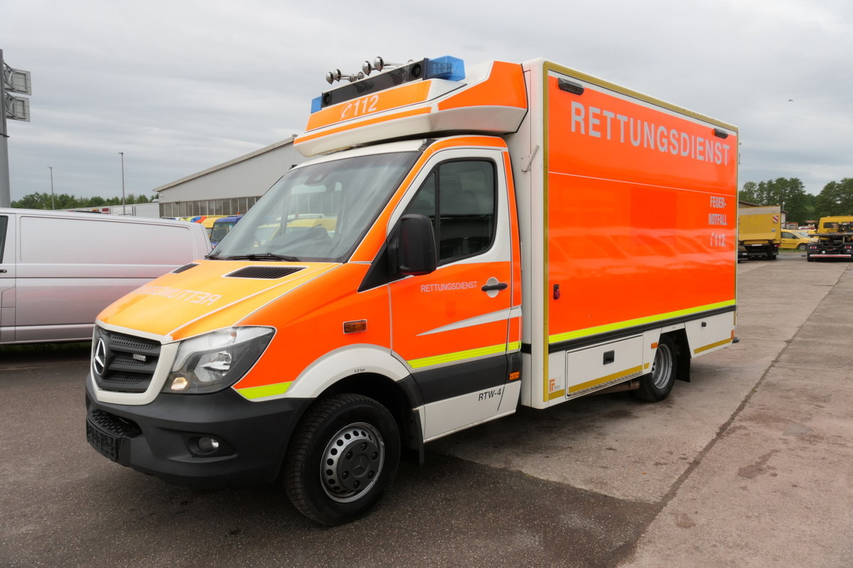 MERCEDES-BENZ Sprinter 519 CDI Klima Krankenwagen - Krankenwagen: das Bild 1 MERCEDES-BENZ Sprinter 519 CDI Klima Krankenwagen - Krankenwagen: das Bild 1