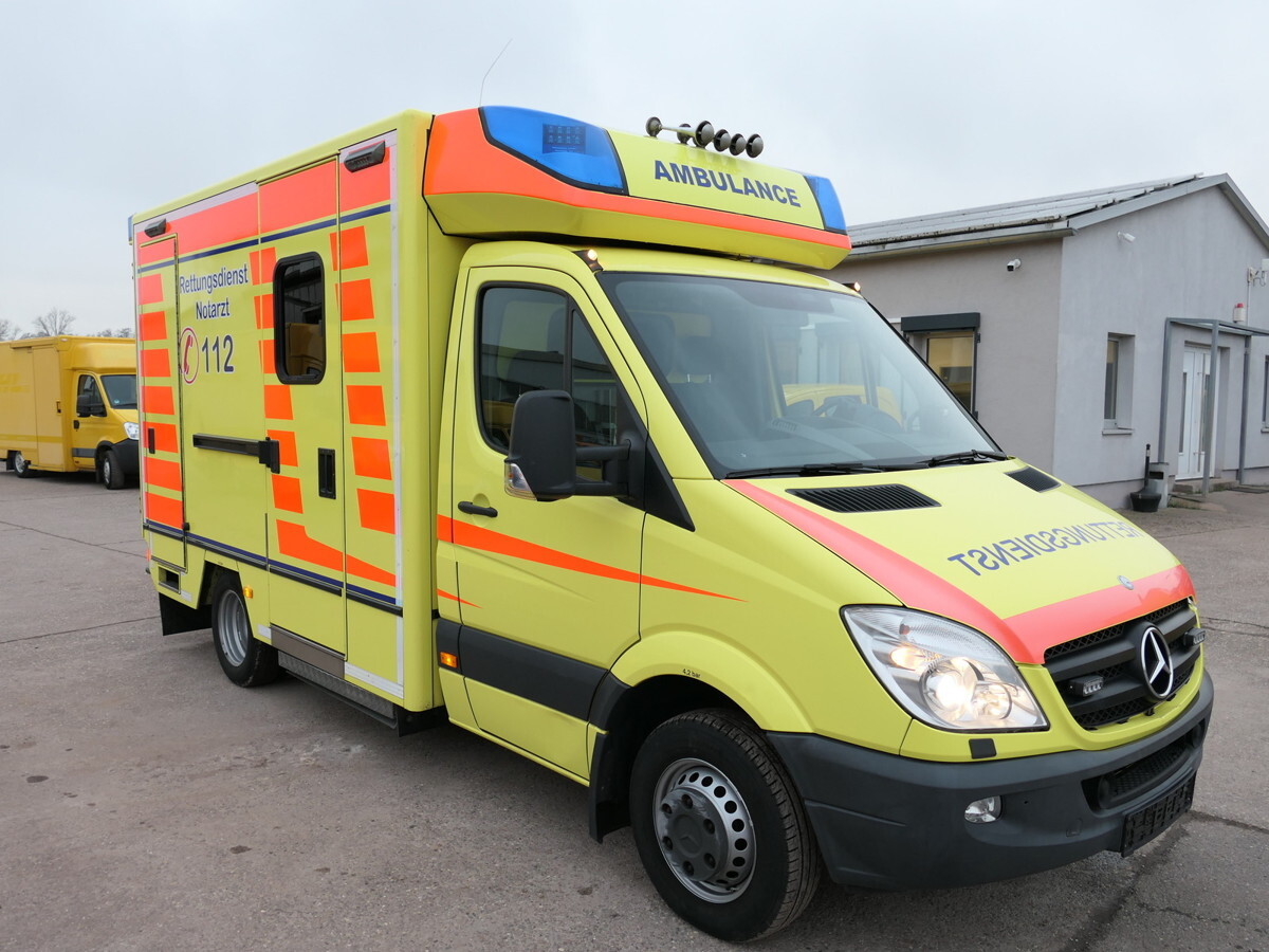MERCEDES-BENZ Sprinter II 516 CDI KLIMA KRANKENWAGEN RTW AUTOM - Krankenwagen: das Bild 1 MERCEDES-BENZ Sprinter II 516 CDI KLIMA KRANKENWAGEN RTW AUTOM - Krankenwagen: das Bild 1