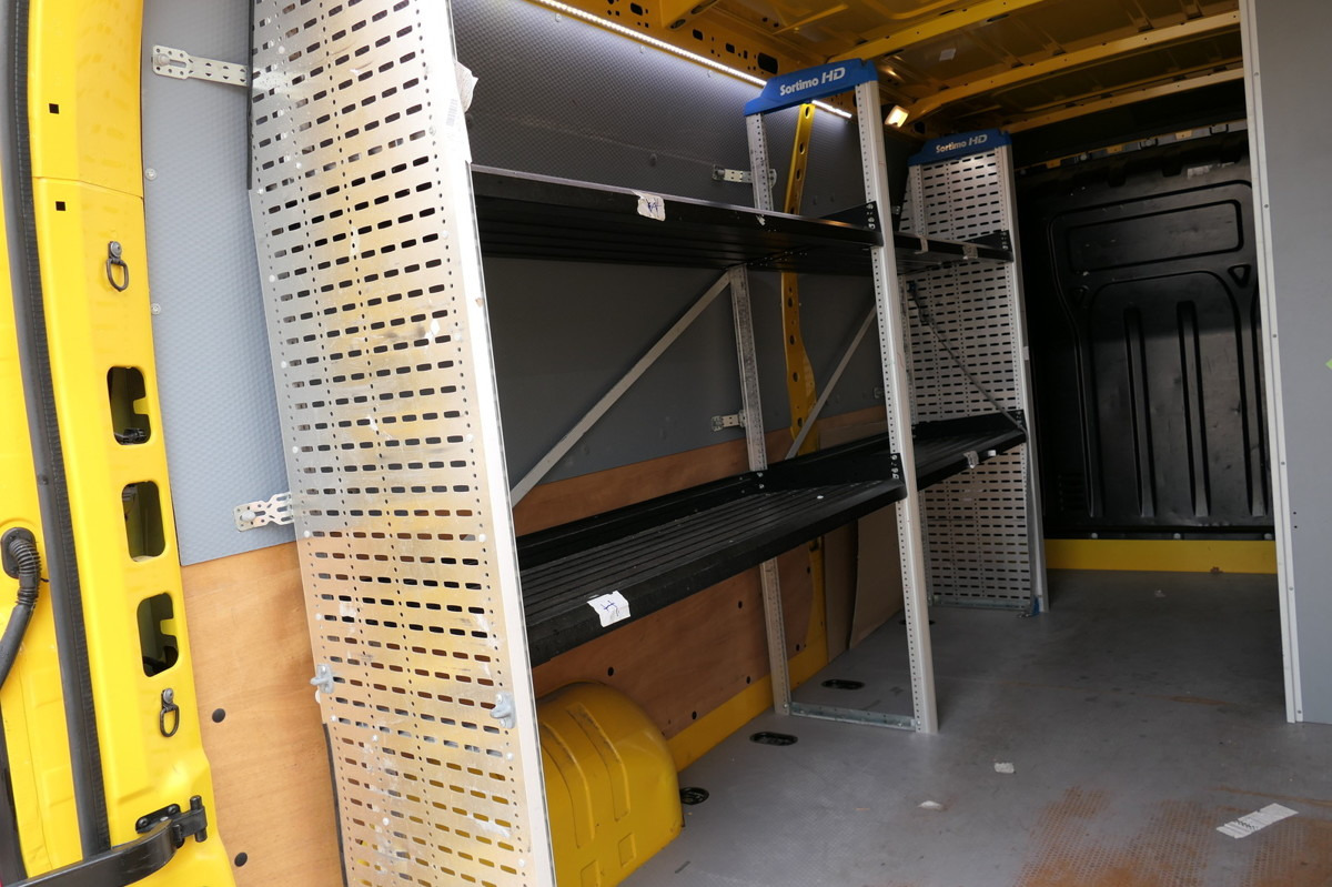 Kastenwagen RENAULT Master 130 dCi L3H2 Euro6 KLIMA COC Regal: das Bild 6 Kastenwagen RENAULT Master 130 dCi L3H2 Euro6 KLIMA COC Regal: das Bild 6