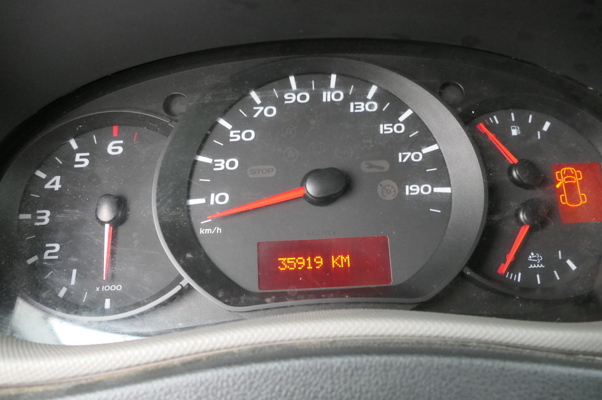 Kastenwagen RENAULT Master 130 dCi L3H2 Euro6 KLIMA COC Regal: das Bild 9 Kastenwagen RENAULT Master 130 dCi L3H2 Euro6 KLIMA COC Regal: das Bild 9