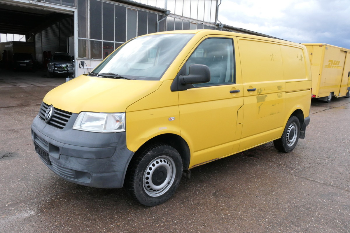 VW T5 Transporter 1.9 TDI PARKTRONIK 2xSCHIEBETÜR - Kleintransporter: das Bild 3 VW T5 Transporter 1.9 TDI PARKTRONIK 2xSCHIEBETÜR - Kleintransporter: das Bild 3