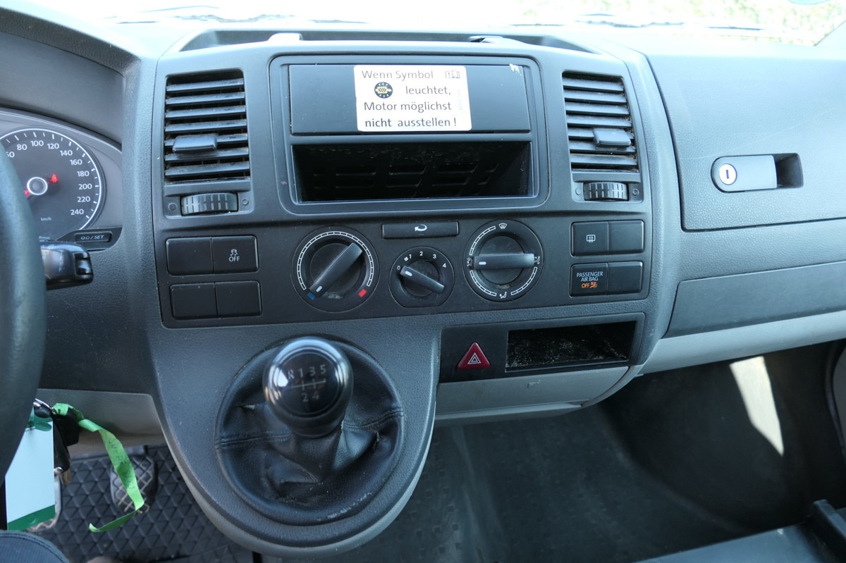Kleintransporter VW T5 Transporter 2.0 TDI 2xSCHIEBETÜR PARKTRONIK E: das Bild 9