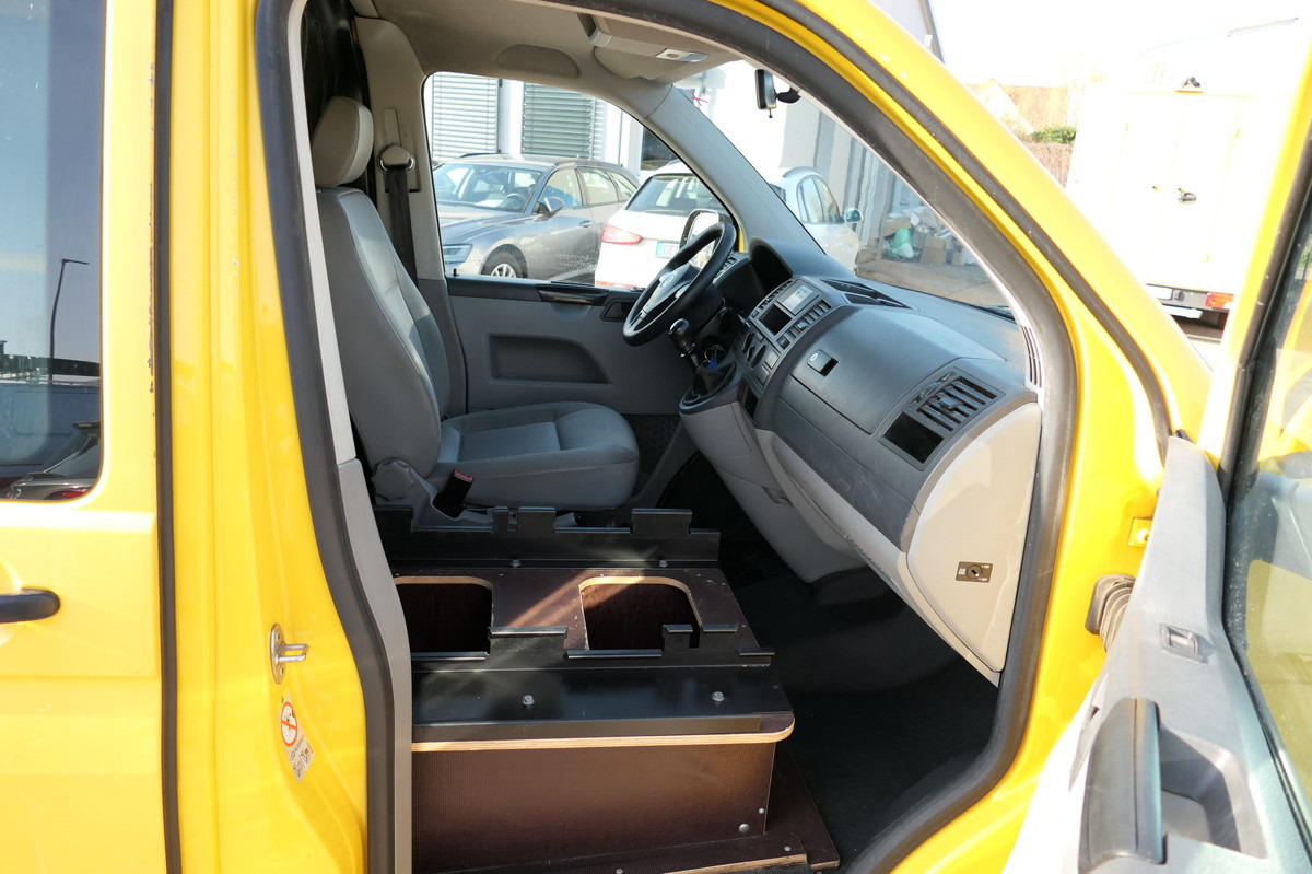 Kleintransporter VW T5 Transporter 2.0 TDI PARKTRONIK EURO-5 2xSCHIE: das Bild 7