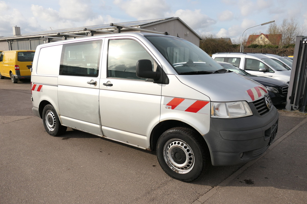 VW T5 Transporter 2.5 TDI 4Motion Werkstatteinbau A - Kleintransporter: das Bild 2 VW T5 Transporter 2.5 TDI 4Motion Werkstatteinbau A - Kleintransporter: das Bild 2