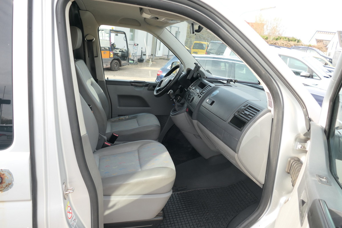 Kleintransporter VW T5 Transporter 2.5 TDI 4Motion Werkstatteinbau A: das Bild 9