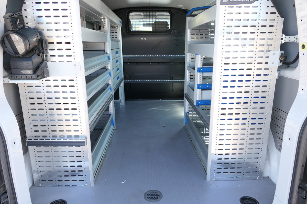Kleintransporter VW T6 2.0 TDI 4Motion 3-Sitzer Klima AHK Werkstatte: das Bild 6