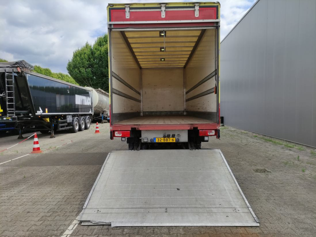 DAF CF 85.410 4x2 Spacecab - NL truck - Koffer LKW: das Bild 5 DAF CF 85.410 4x2 Spacecab - NL truck - Koffer LKW: das Bild 5