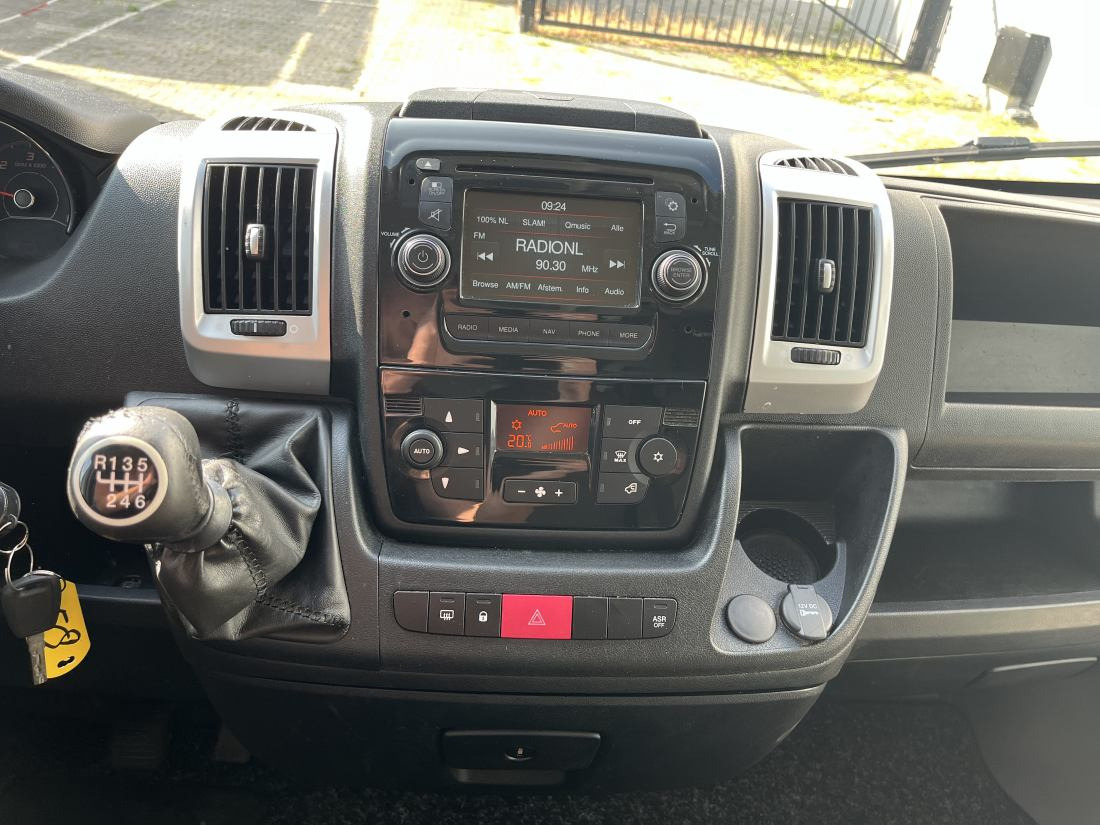 Fiat Ducato 130 - Lift / Ladebordwand - Koffer Transporter: das Bild 4 Fiat Ducato 130 - Lift / Ladebordwand - Koffer Transporter: das Bild 4