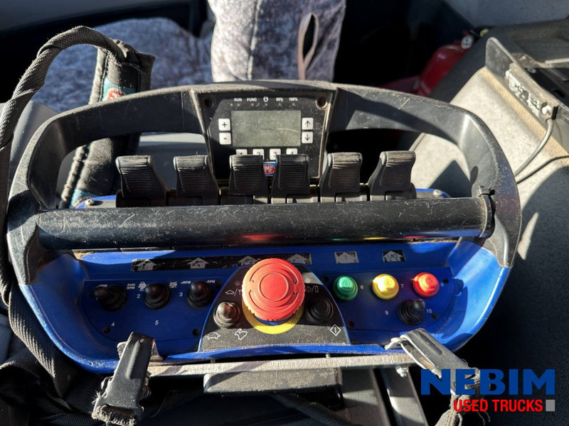 MAN TGS 420 8x4 TRIPLE - HMF 2620 K5 - 22,7t/m CRANE / KRAN - Abrollkipper, Autokran: das Bild 5 MAN TGS 420 8x4 TRIPLE - HMF 2620 K5 - 22,7t/m CRANE / KRAN - Abrollkipper, Autokran: das Bild 5