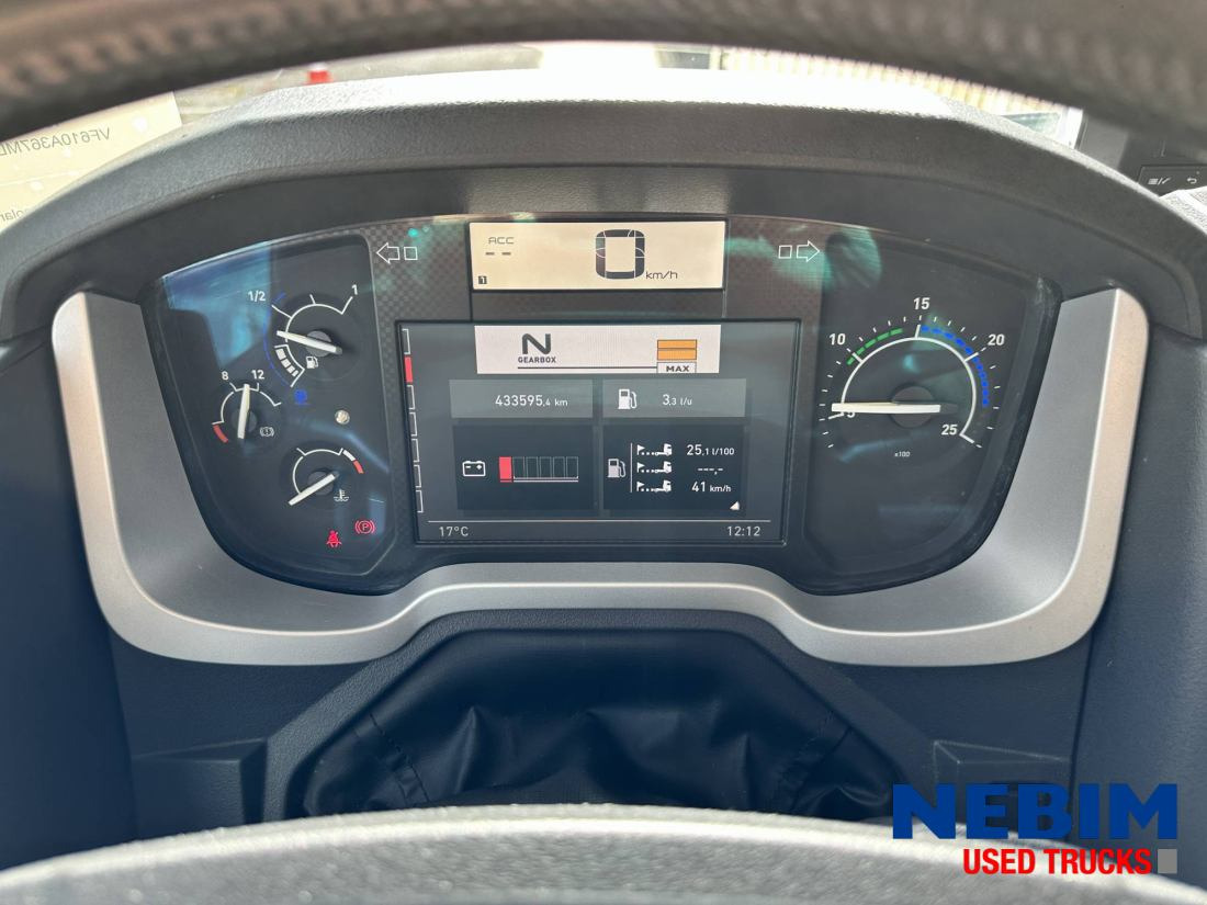 Renault T HIGH 520 Special Edition - NEW Tacho - Sattelzugmaschine: das Bild 4 Renault T HIGH 520 Special Edition - NEW Tacho - Sattelzugmaschine: das Bild 4