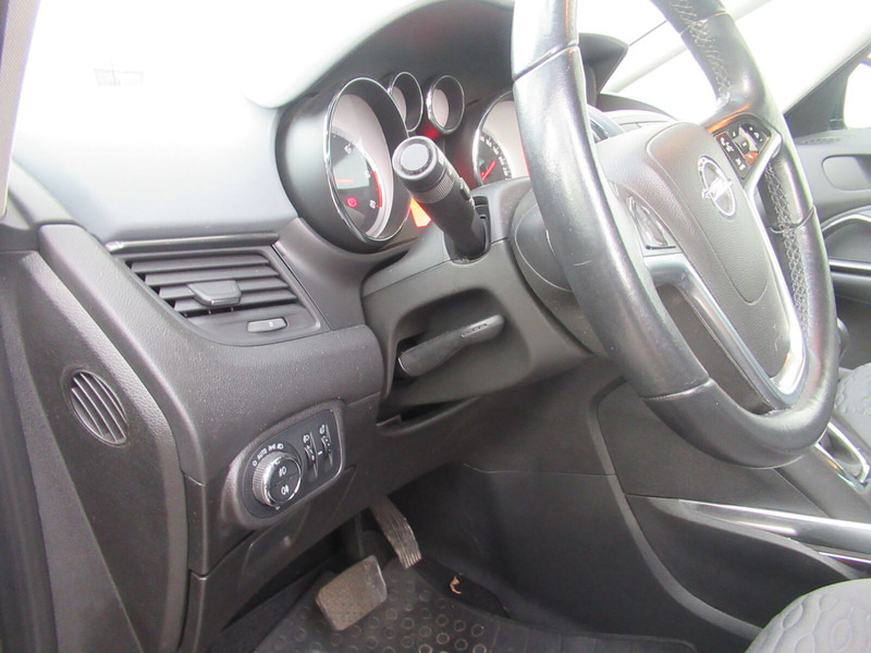 PKW Opel Zafira Touren: das Bild 15 PKW Opel Zafira Touren: das Bild 15