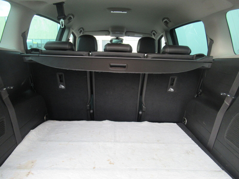 PKW Opel Zafira Touren: das Bild 8 PKW Opel Zafira Touren: das Bild 8