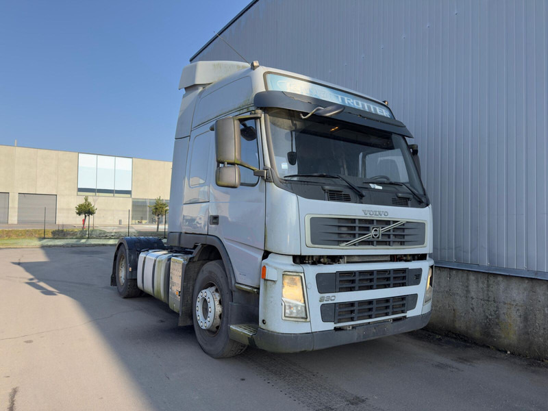 Volvo fm 330 - Sattelzugmaschine: das Bild 1 Volvo fm 330 - Sattelzugmaschine: das Bild 1
