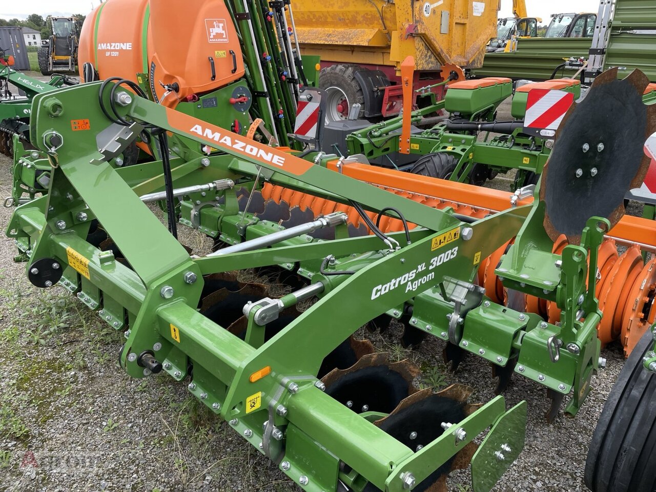 Amazone CatrosXL 3003 - Scheibenegge: das Bild 2 Amazone CatrosXL 3003 - Scheibenegge: das Bild 2