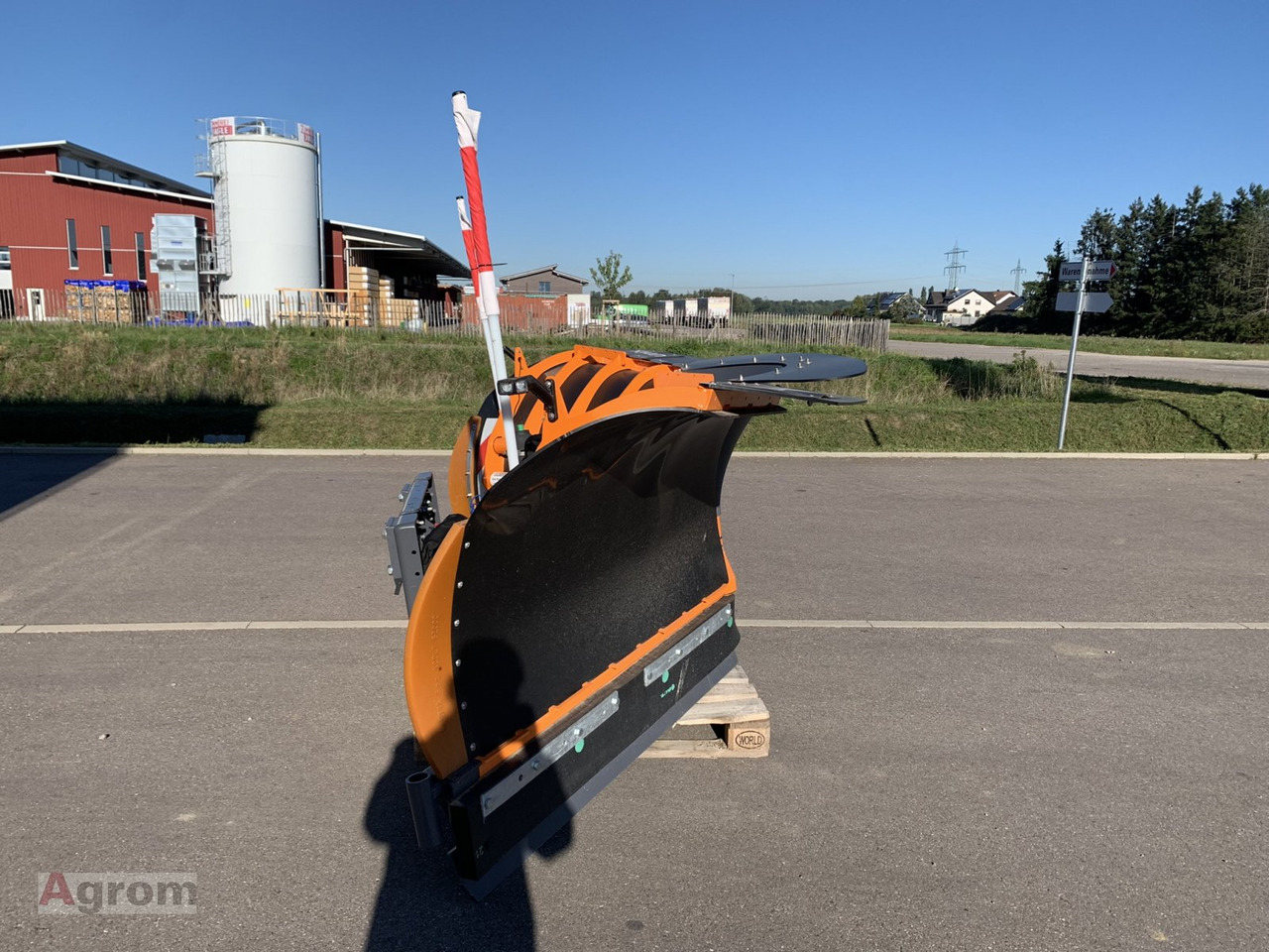 Gmeiner Unix LN32u - Schneepflug für Kommunal-/ Sonderfahrzeug: das Bild 4 Gmeiner Unix LN32u - Schneepflug für Kommunal-/ Sonderfahrzeug: das Bild 4