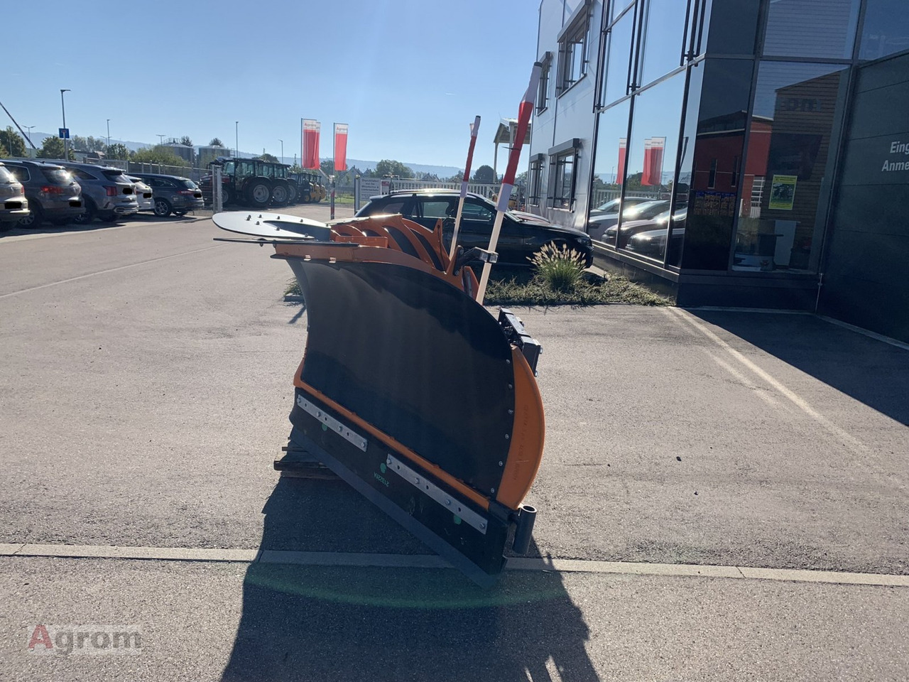 Gmeiner Unix LN32u - Schneepflug für Kommunal-/ Sonderfahrzeug: das Bild 2 Gmeiner Unix LN32u - Schneepflug für Kommunal-/ Sonderfahrzeug: das Bild 2