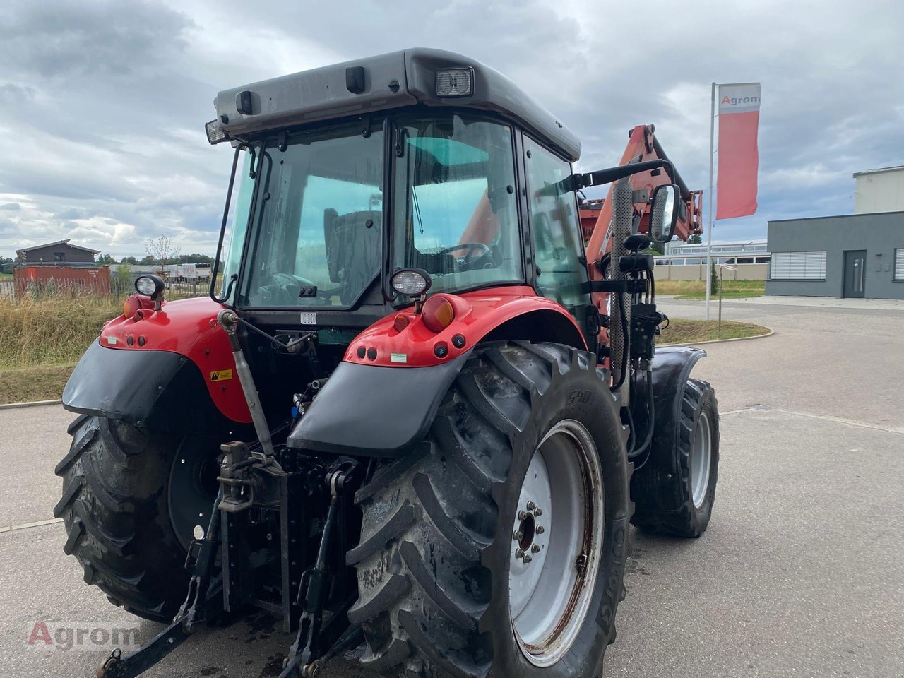 Massey Ferguson 5445 Dyna4 - Traktor: das Bild 4 Massey Ferguson 5445 Dyna4 - Traktor: das Bild 4