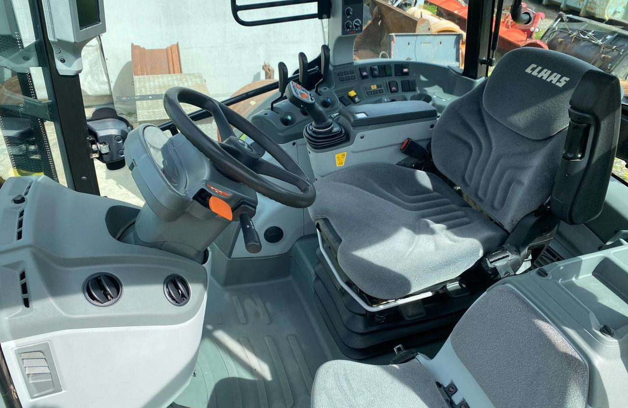 Claas Arion 440 su Claaas front.kr. - Traktor: das Bild 5 Claas Arion 440 su Claaas front.kr. - Traktor: das Bild 5