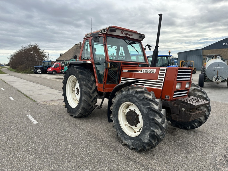 Fiat 110-90 DT - Traktor: das Bild 4 Fiat 110-90 DT - Traktor: das Bild 4