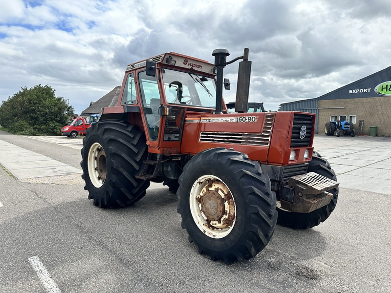 Fiat 160-90 DT - Traktor: das Bild 3 Fiat 160-90 DT - Traktor: das Bild 3