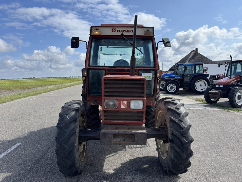 Fiat 70-90 DT - Traktor: das Bild 2 Fiat 70-90 DT - Traktor: das Bild 2