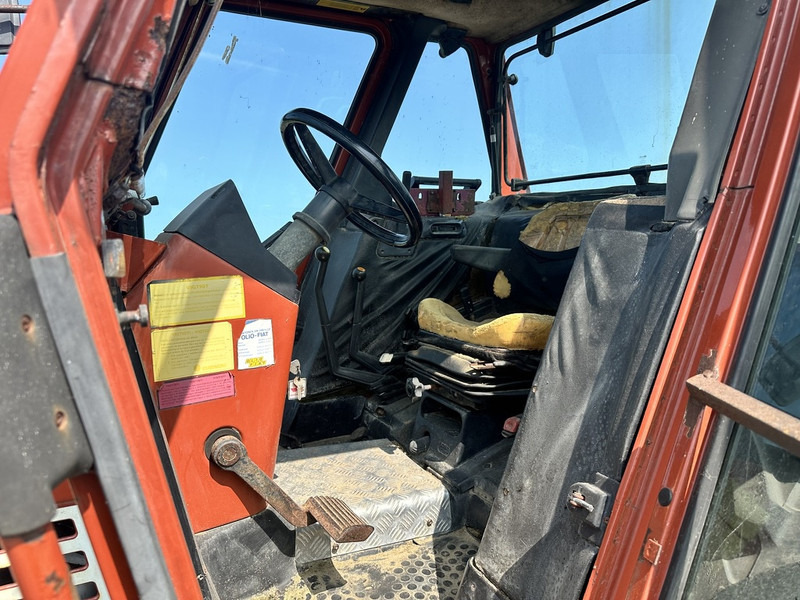 Fiat 90-90 DT - Traktor: das Bild 4 Fiat 90-90 DT - Traktor: das Bild 4